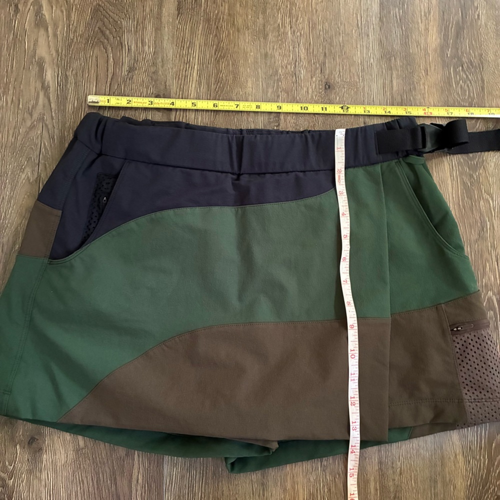 Outdoor Voices Rectrek 3" Skort Black/Hunter/Espresso - Picture 15 of 15
